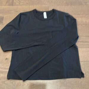 Lululemon Black Long Sleeve Tee